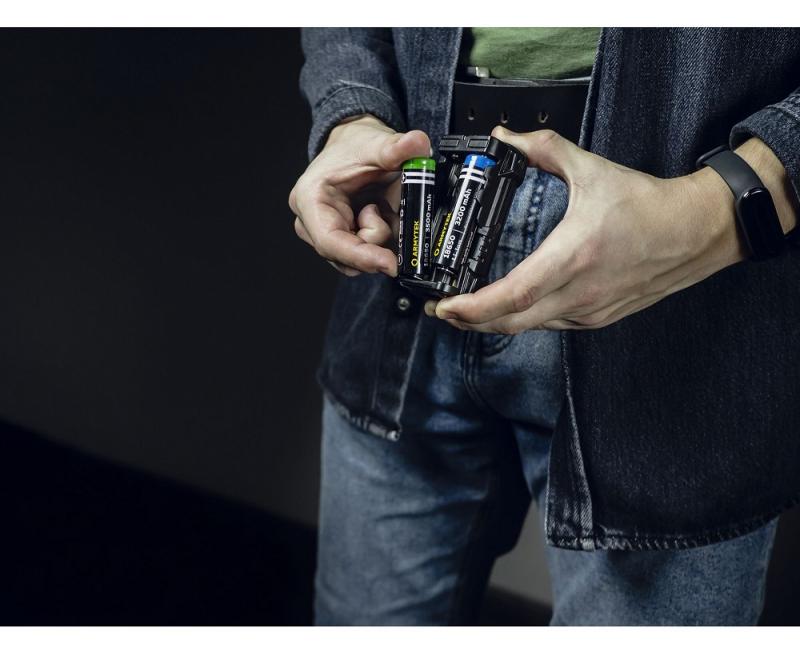 Armytek Handy C2 VE Ladegerät für 2 Akkus mit Powerbank-Funktion