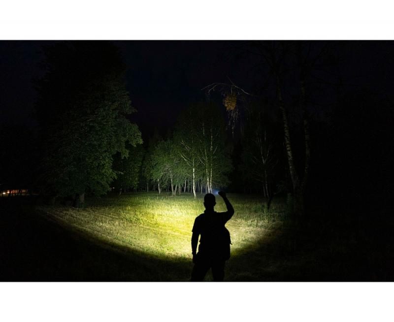 Armytek Prime C2 Pro Max Magnet USB Taschenlampe mit Magnethalterung akkubetrieben weißes Licht