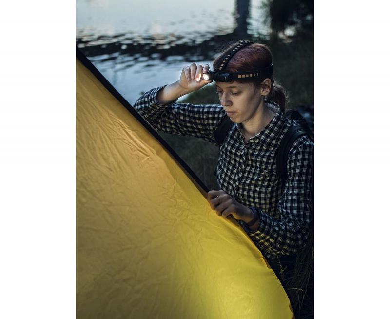 Armytek  Wizard C2 WG Warm LED Stirnlampe und Taschenlampe akkubetrieben Magnet USB Warmweißes Licht