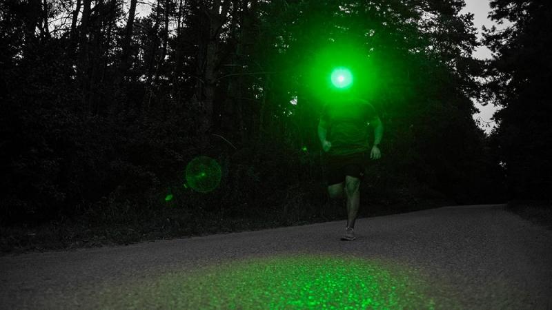 Armytek  Wizard C2 WG Warm LED Stirnlampe und Taschenlampe akkubetrieben Magnet USB neutralweißes und grünes Licht