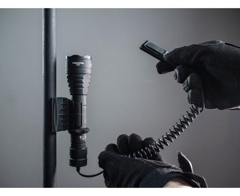 Armytek Predator Pro Magnet USB Extended Set warmes Licht