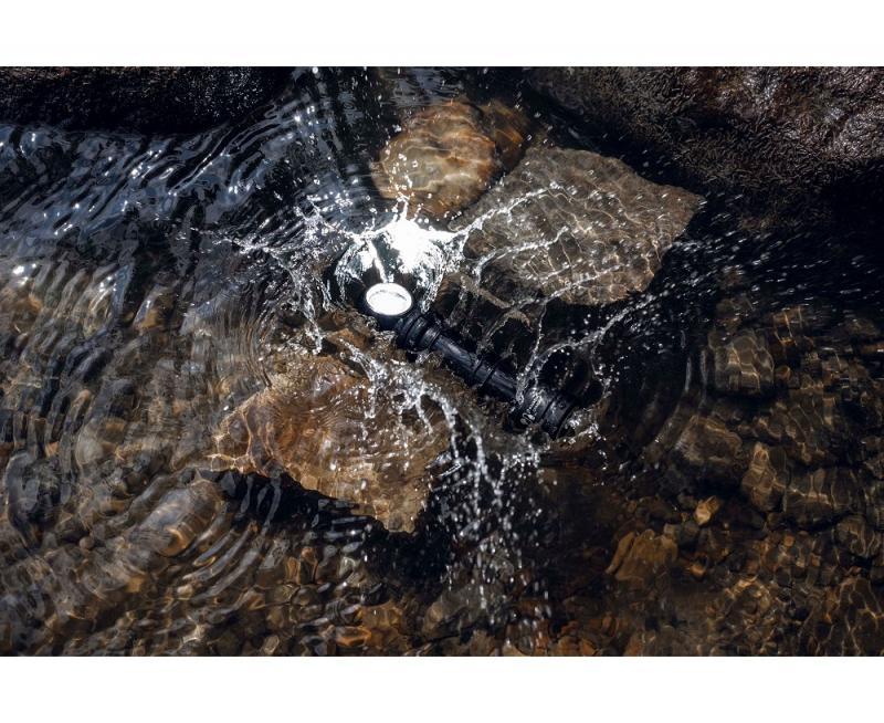 Armytek Wizard C2 Pro Max LR Taschen- und Stirnlampe mit Magnethalterung / Stirnhalterung akkubetrieben warmes Licht