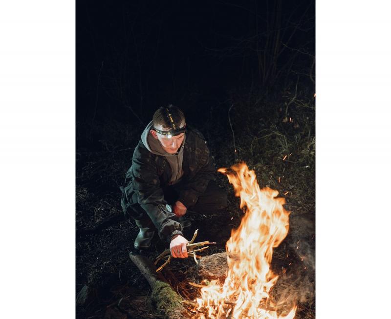 Armytek Wizard C2 Pro Nichia Magnet USB Stirnlampe und Taschenlampe akkubetrieben warmes licht