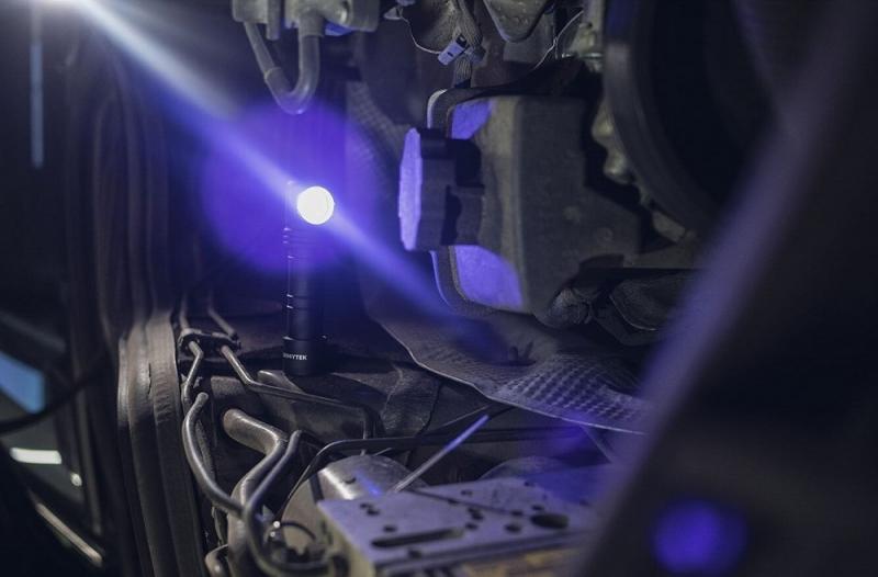 Armytek Wizard C2 WUV Magnet USB White PCB Stirnlampe und Taschenlampe akkubetrieben