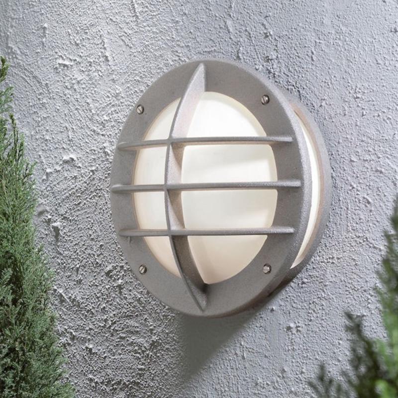 Oden Wandleuchte Konstsmide 515-312 silber lackiertes Aluminium, opales Acrylglas, handmade in EU