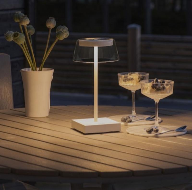 Mobile Tischleuchte SCILLA in Weiß In&Out aus Aluminium & Glas dimmbar IP54 von Konstsmide