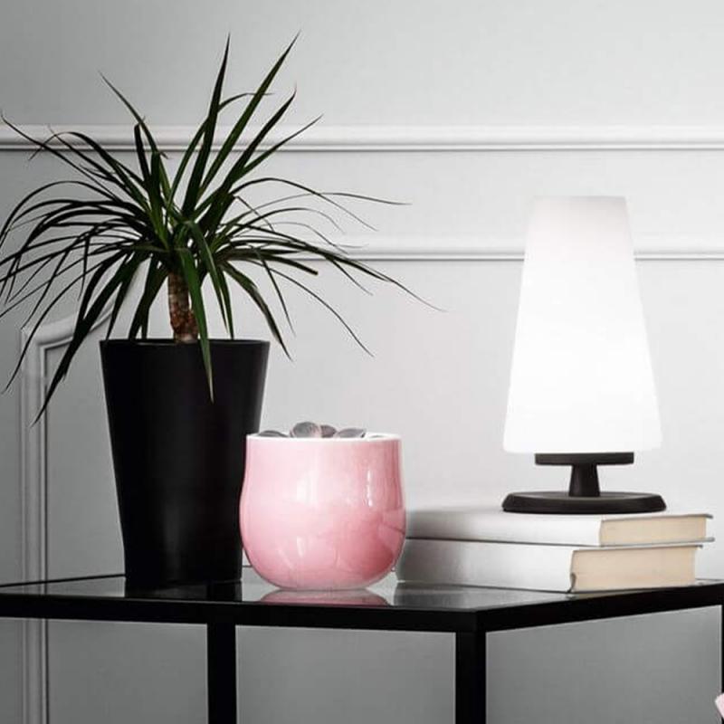 Milady Tischleuchte aus geblasenem Glas mit Touchdimmer & Memoryfunktion in Schwarz von Fabas Luce