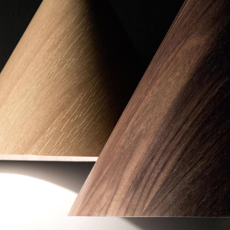 Esino Kegelförmige Pendelleuchte aus Eichenholz Ø25 von Fabas Luce