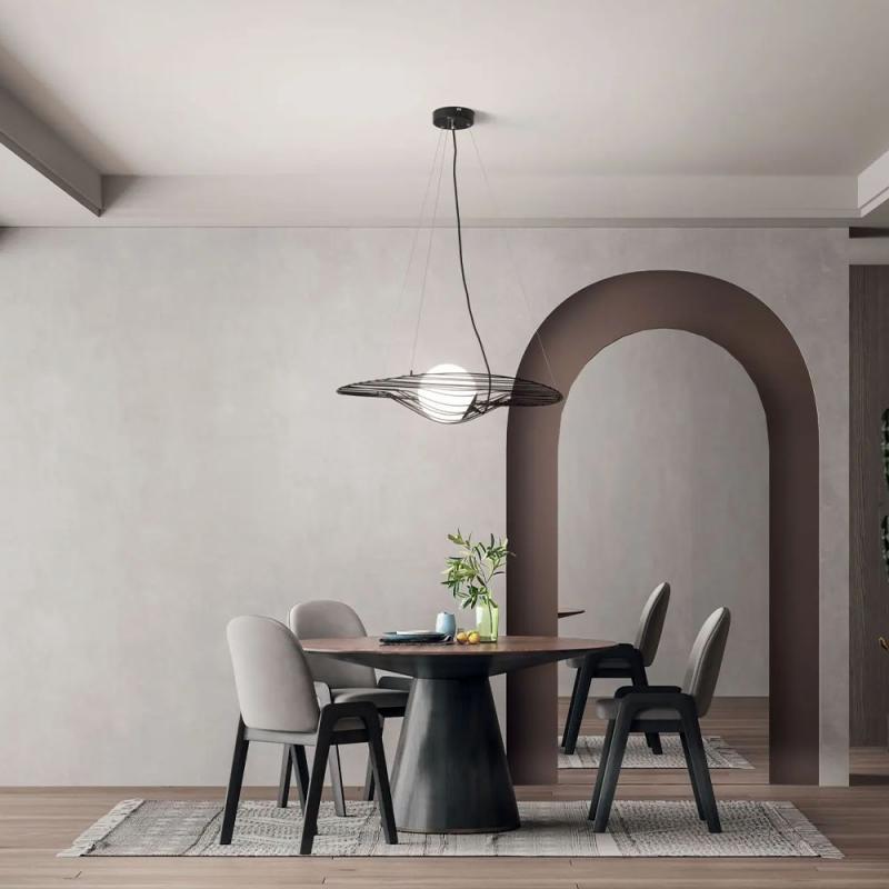 Homa dimmbare Draht-Pendelleuchte in markanter Wellenform in Schwarz von Fabas Luce