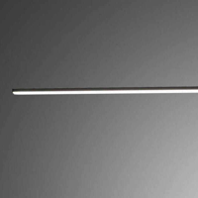 Große 110cm Nala LED Wandleuchte als Spiegel- und Bilderleuchte in Schwarz von Fabas Luce