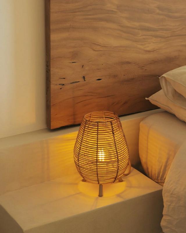 New Garden BOSSA 30 Rattan Tischleuchte für Innen mit Kabel und schalter