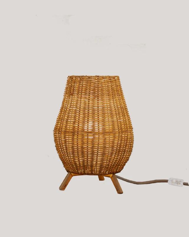 New Garden SAONA 30 Rattan Tischleuchte für Innen mit Schalter/ Kabel und E27 Fassung IP20