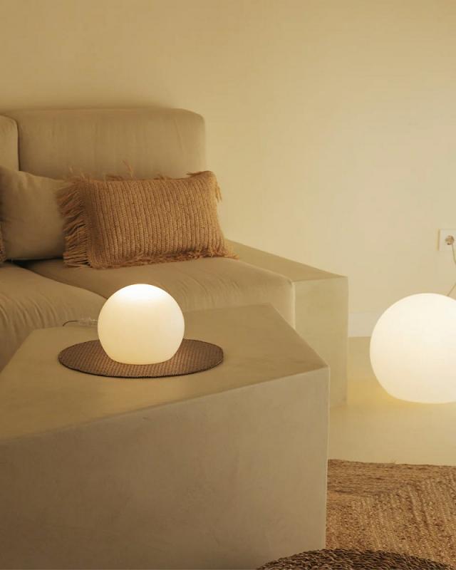 New Garden BULY 30 LED Kugellampe mit Kabel, Stecker und Schalter für 230V, mit warmweißem Licht für Innen, IP20  Ø 30cm