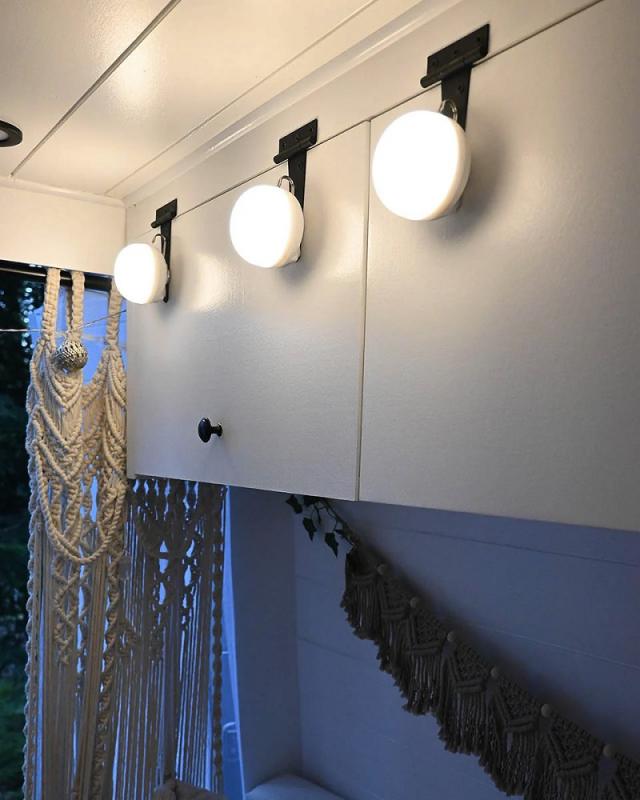 New Garden CHERRY LED Outdoor Solar Leuchthalbkugel dimmbar beige mit Fernbedienung IP54