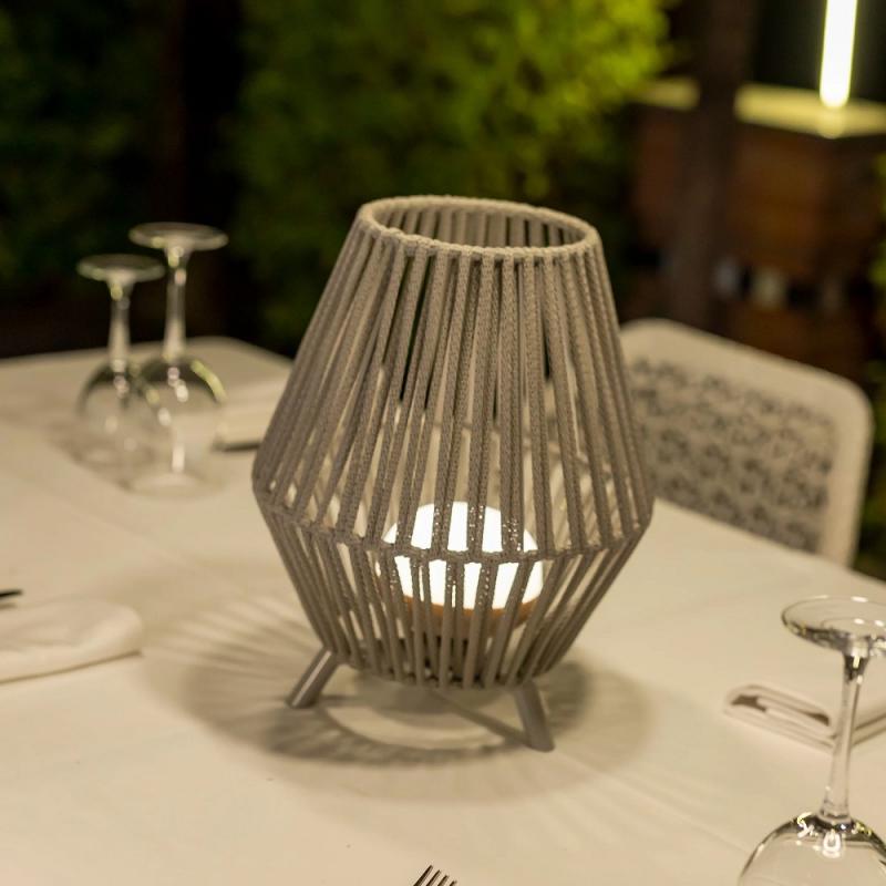 New Garden Conta Tischleuchte aus Recyclingkunststoff Akku Dimmbar Fernbedienung für Innen & Außen