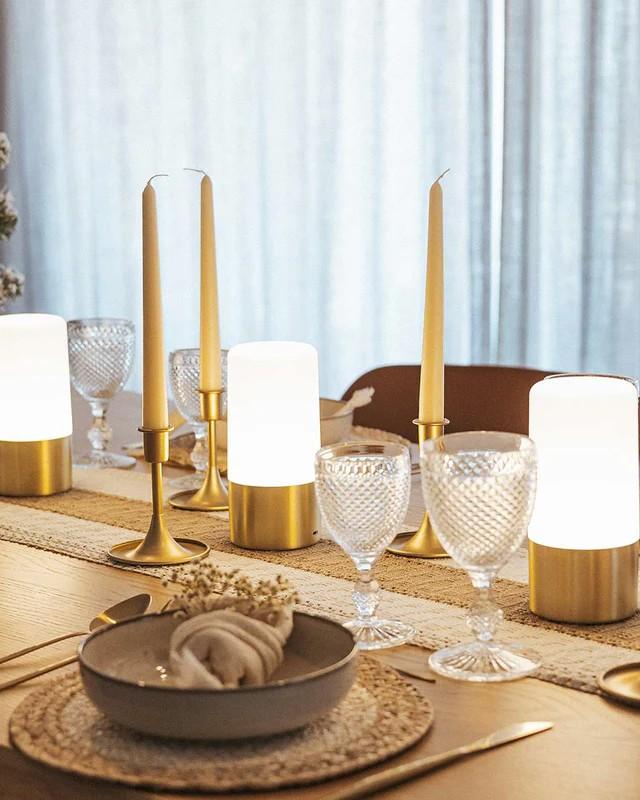 New Garden Maia Akku Tischleuchte Messingfarben In&Out RGBW wiederaufladbar über USB