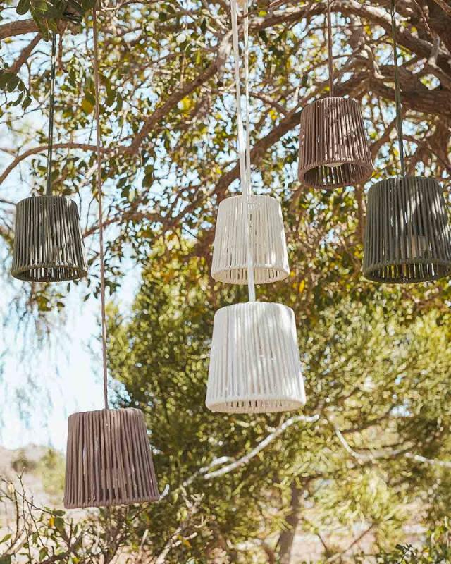 New Garden CONTA Mini LED Akku-Hängeleuchte USB-Aufladung, Fernbedienung, IP54 - aus recyceltem PVC mit warmweißem Licht  Ø 14,5 - Farbe Taupe Grau