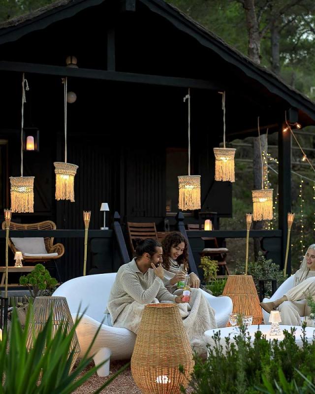 New Garden MYKONOS LED Akku-Hängeleuchte mit Fernbedienung, USB IP54 - aus weißer Baumwolle