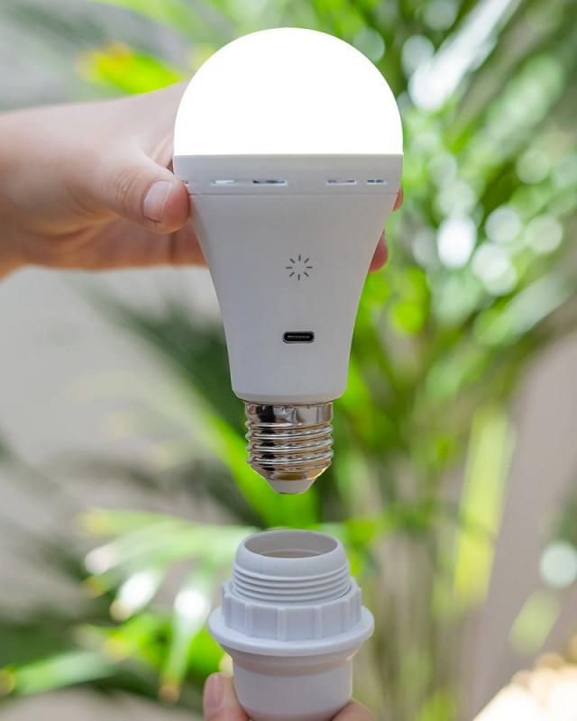 New Garden Tragbare wiederaufladbare E27 Glühbirne LAPERA mit Akku, USB-Ladung und Fernbedienung IP20 für Innen, warm- bis kaltweiß einstellbar