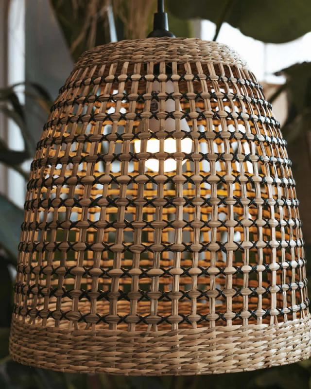 New Garden Tragbare wiederaufladbare E27 Glühbirne LAPERA mit Akku, USB-Ladung und Fernbedienung IP20 für Innen, warm- bis kaltweiß einstellbar