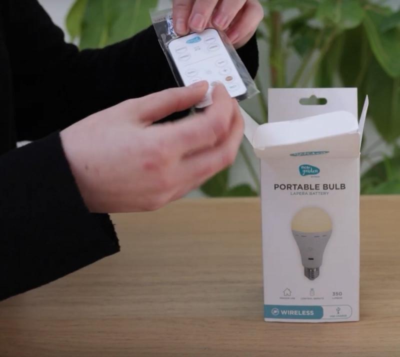 New Garden Tragbare wiederaufladbare E27 Glühbirne LAPERA mit Akku, USB-Ladung und Fernbedienung IP20 für Innen, warm- bis kaltweiß einstellbar