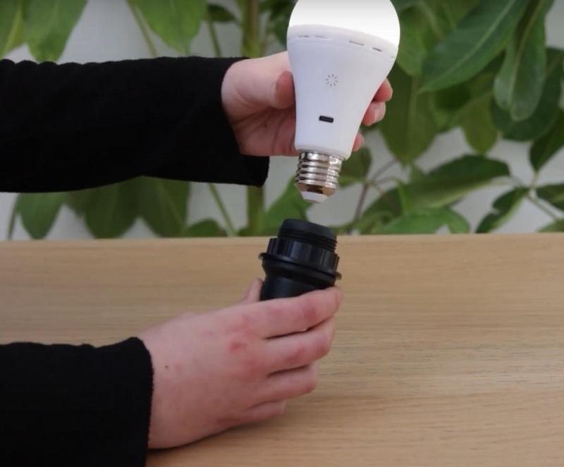 New Garden Tragbare wiederaufladbare E27 Glühbirne LAPERA mit Akku, USB-Ladung und Fernbedienung IP20 für Innen, warm- bis kaltweiß einstellbar