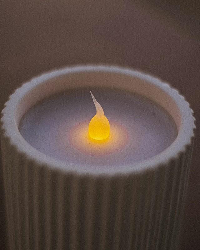 New Garden Dolo LED Keramik Kerze mit Flammeneffect (2 x AAA batteries nicht enthalten)