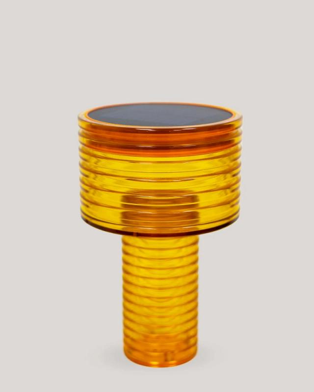 New Garden TISCHLAMPE AMBAR SOLAR in transparenter Bernsteinfarbe mit Akku dimmbar In&Out IP44 Höhe: 25 cm