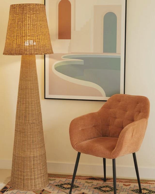 New Garden Stehlampe Lola 165 Natur, braun, Rattan, IP54 In & Out,165 cm hoch mit E27 Fassung, ohne Leuchtmittel, mit Jutekabel und Stecker für 230 V