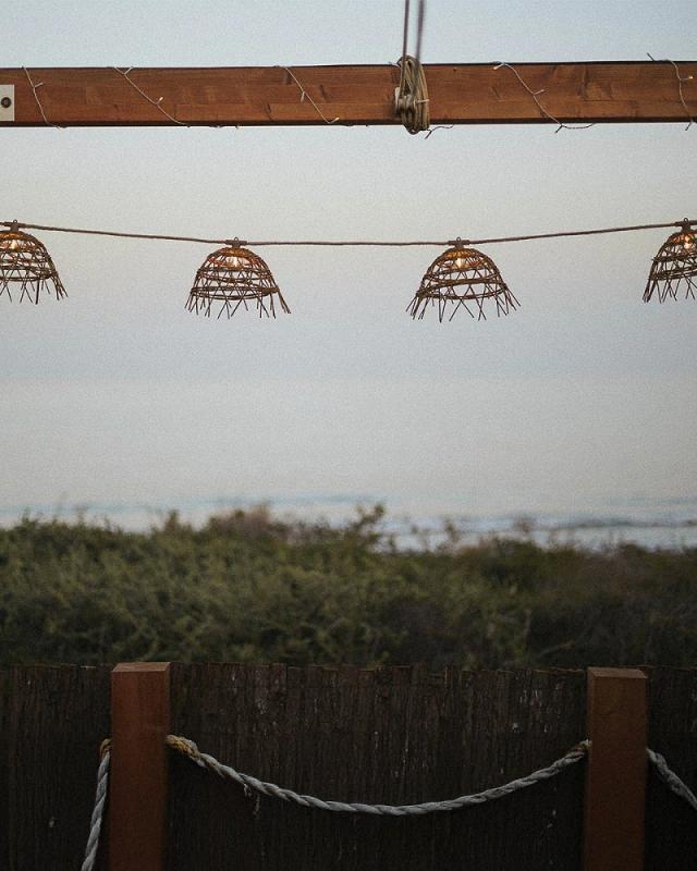 New Garden Solar LED-Lichterkette ALBA 8 Meter In&Out IP44 Licht: Warmweiss - mit 10 großen Rattan Schirmen - Ø 20 cm, Höhe 14 cm