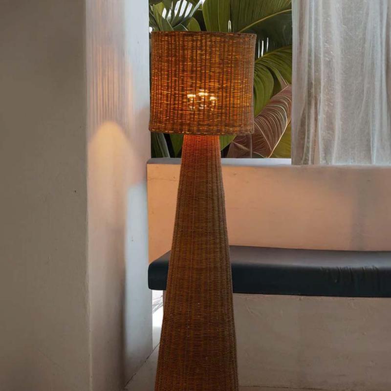 New Garden Dekorative Rattan Stehleuchte Grace 140 Nature Akku USB Fernbedienung Höhe: 137 cm, warmweißes Licht IP54