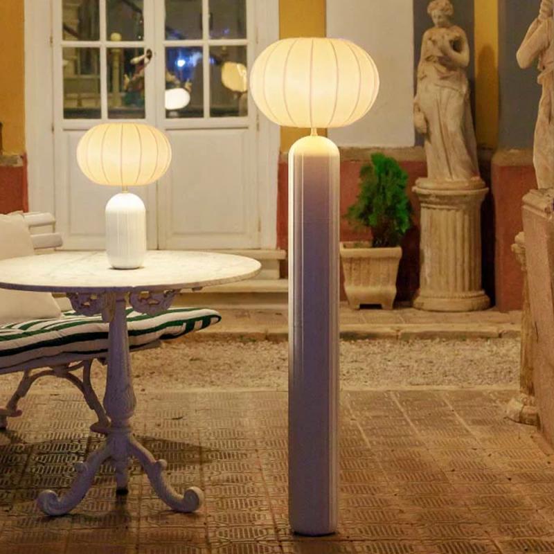 New Garden Solar Stehlampe RACHEL 145 Mattbeige mit Akku, Fernbedienung, Dämmerungssensor, warmweißes Licht IP65 143cm hoch