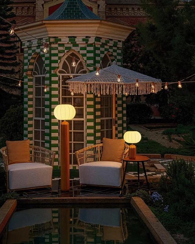 New Garden SOLAR-TISCHLAMPE RACHEL 45 in Bordeauxrot In&Out IP65 mit Fernbedienung und warmweiße Lichtfarbe