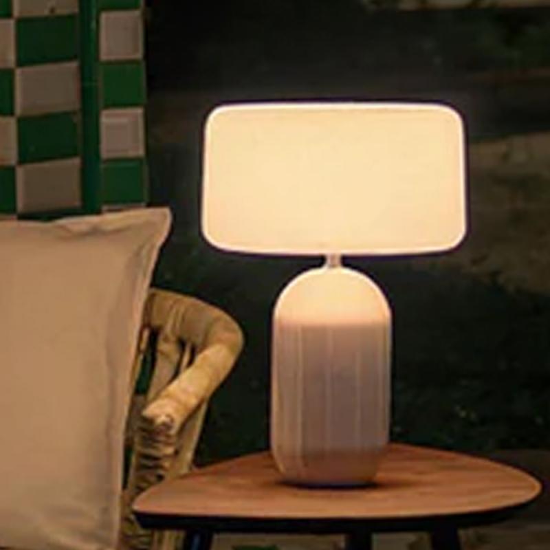 New Garden SOLAR-TISCHLAMPE PHOEBE 40 in Mattbeige In&Out IP65 mit Fernbedienung und warmweiße Lichtfarbe