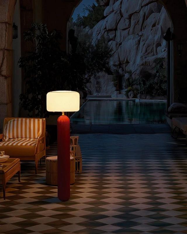 New Garden Solar Stehlampe PHOEBE 145 Bordeauxrot mit Akku, Fernbedienung, Dämmerungssensor, warmweißes Licht IP65 143cm hoch