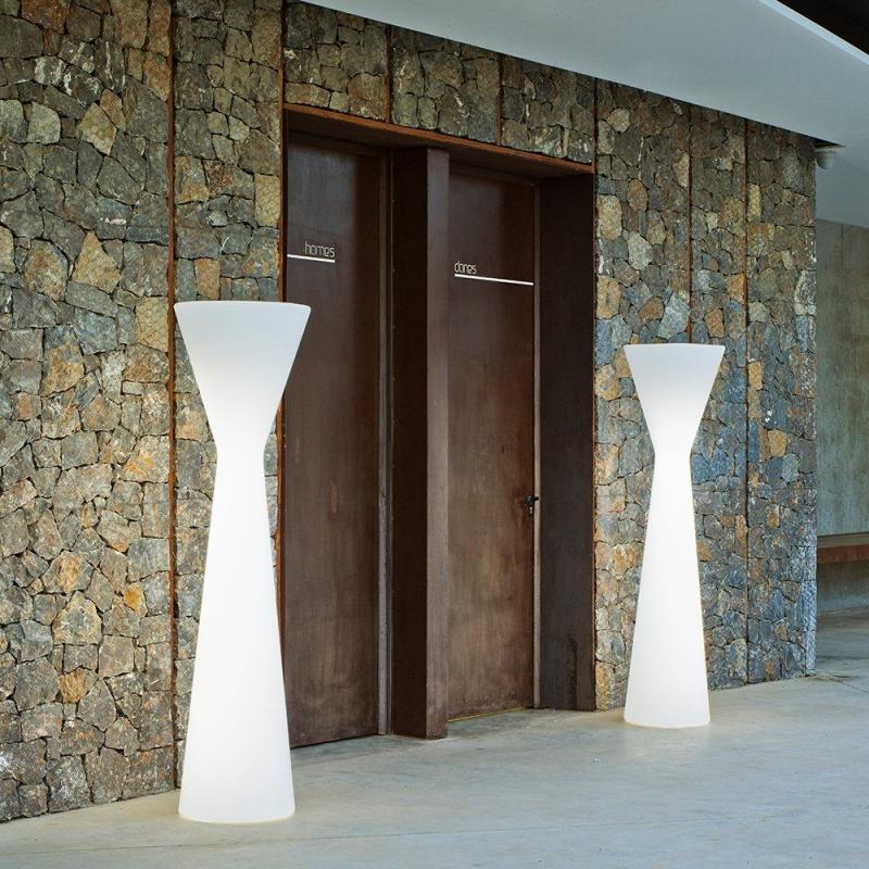 New Garden KONIKA 170 Aussen Stehleuchte Akku USB Fernbedienung