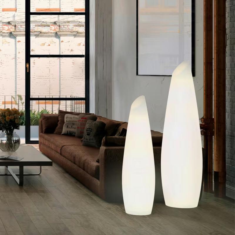 New Garden FREDO 170 Aussen Stehleuchte 230 V 4M Kabel Zuleitung 170cm hoch mit warmweißem Licht