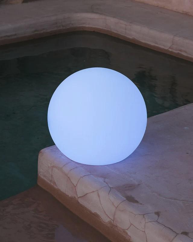 New Garden BULY 20 AUTOMATIC RGBW LED-Garten Kugel Pool schwimmend Solar Akku IP68