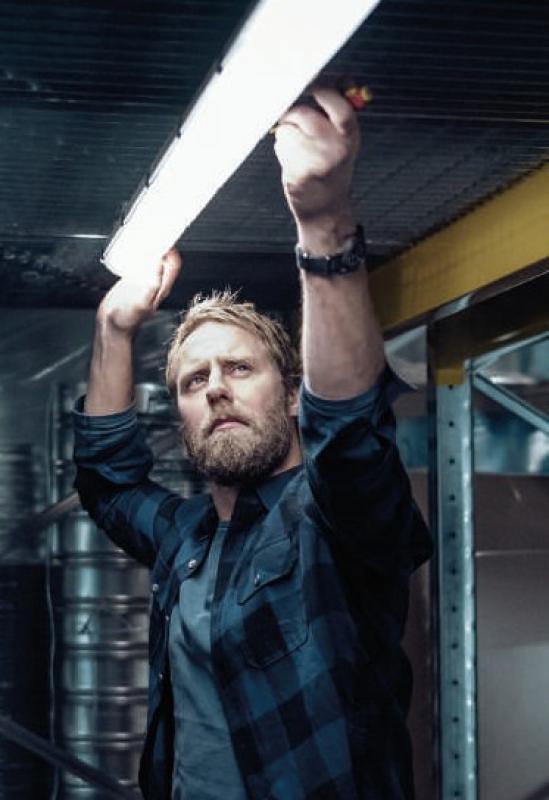 150cm Philips Ledinare LED Feuchtraumleuchte WT060C LED34S/840 PSU TW1 L1500 IP66 28W 3400lm 3-poliger Anschlussblock