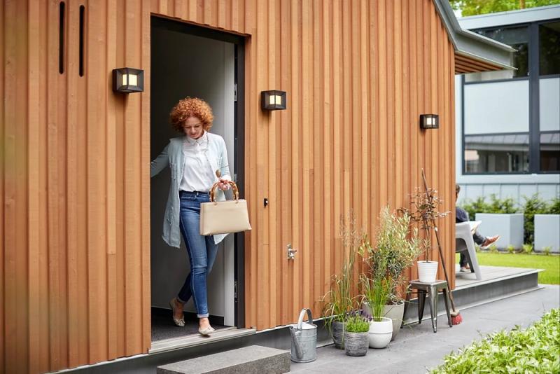 Philips myGarden LED Außenwandleuchte Parterre Schwarz in Würfelform