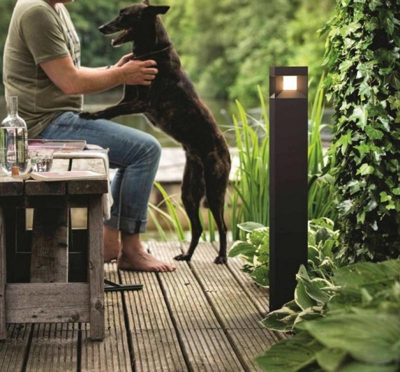 Philips 77cm hohe LED Wegeleuchte Parterre Schwarz