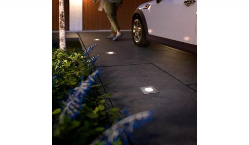 Philips Outdoor Einbauleuchte Crust Edelstahl mit warmweißem Licht 3,2W IP67