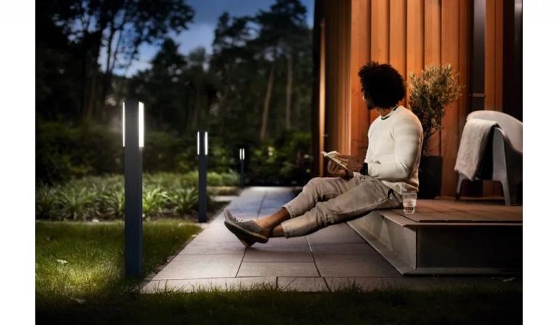 Philips LED Wegeleuchte Stratosphere in Anthrazit neutralweißes Licht 4000 Kelvin