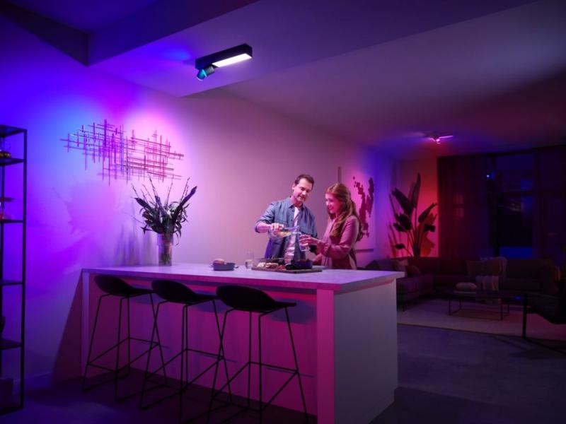 Philips Hue Centris 2er-Spot Deckenleuchte mit Cross Design in Schwarz - RGBW multicolor Licht