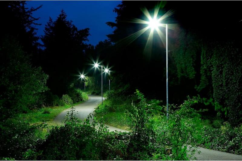 PHILIPS TrueForce CorePro LED HPL 36W wie HPL 125W / SON 70W 6000lm 4000K Neutralweiß E27 300° IP65 oval matt