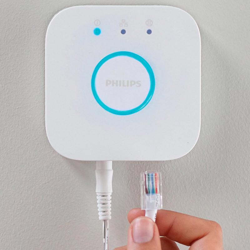 Philips Hue White & Color Ambiance Starter Set mit 3 x GU10 RGBW Lampen 4,2W wie 35W & Bridge