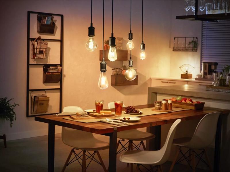 Philips WiZ LED Lampe E27 ST64 6,3W RGB+CCT Smart WiFi Filament