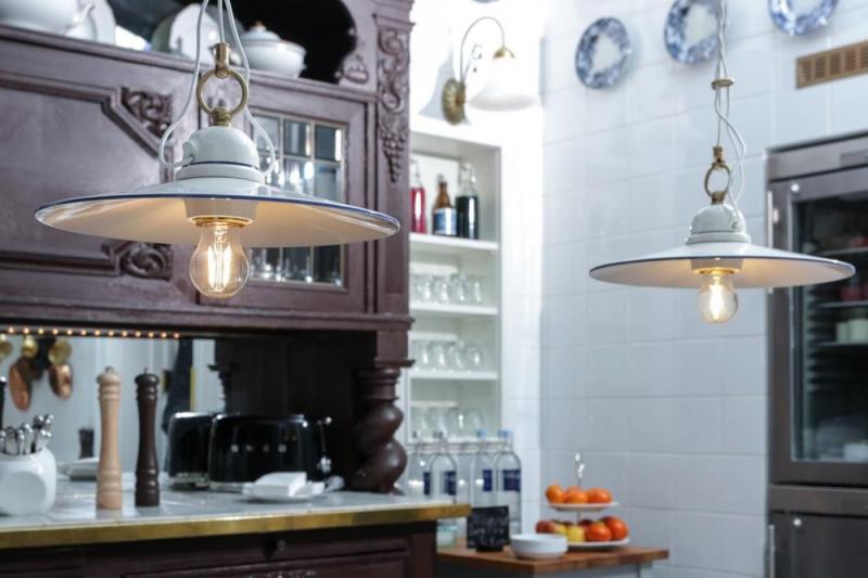 Philips LED E27 Leuchtmittel 5,9W wie 60W warmweisses Licht Filamenttechnologie klar dimmbar mit hoher Farbwiedergabe