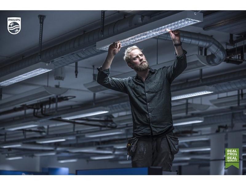 120cm Philips MASTER Value LED Röhre Multi-Lumen 13.1 W, 15.5 W, 36W  4000 K neutralweiß Glas für KVG/VVG/AC (direkt an 230V)