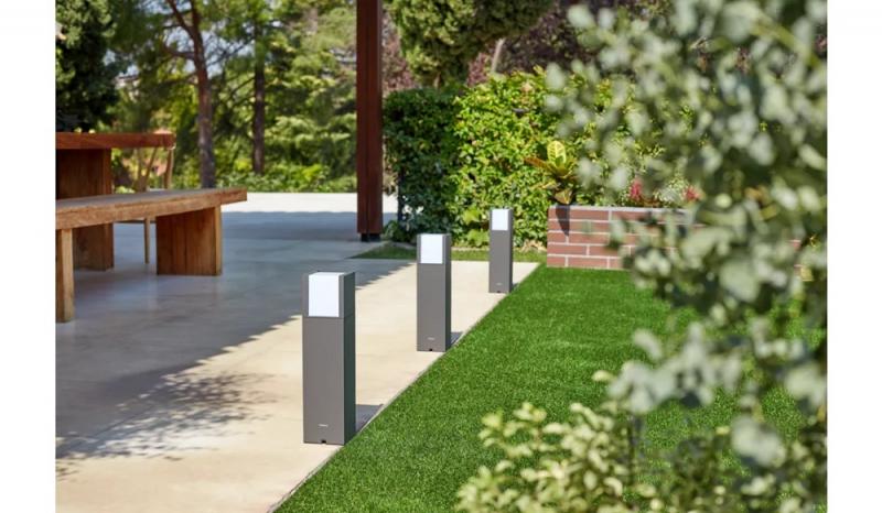 Philips Wegeleuchte Arbour in stilvollem Anthrazit Niederspannung 4000k neutralweißes Licht